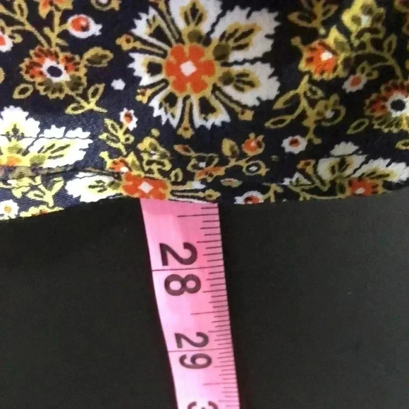 LOFT Square Neck floral print,loose fit,button cuffs,lightweight tan/navy blue - Picture 7 of 10